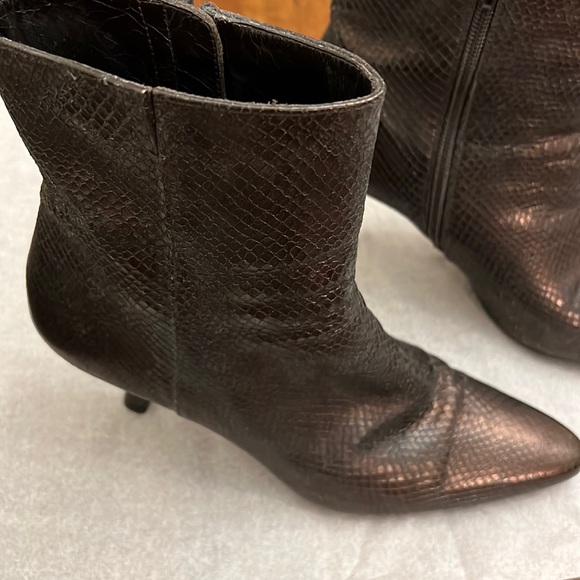 Women’s Stuart Weitzman boots. Python, or some kind of snake leather. - Picture 1 of 14